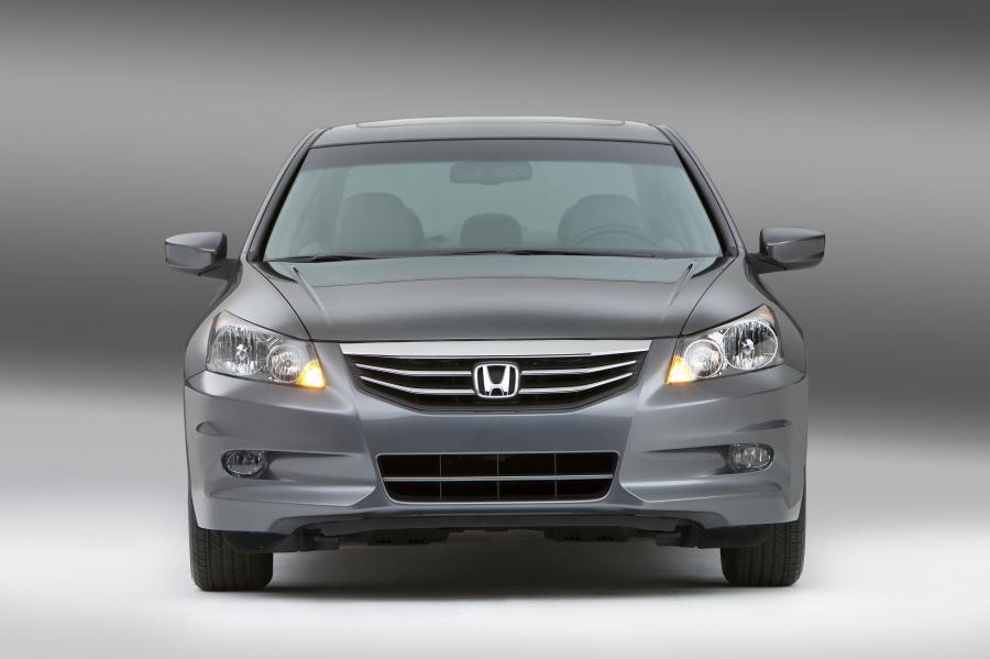  Honda Accord 2011 года  (US) (фото 6 из 13)